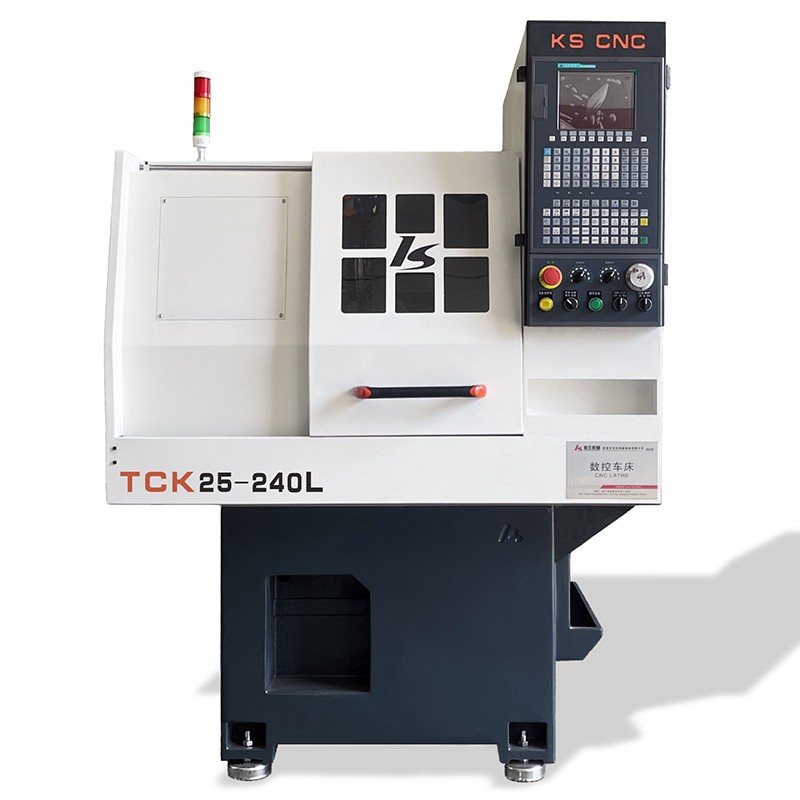 Високоскоростен CNC струг за обработка на метал